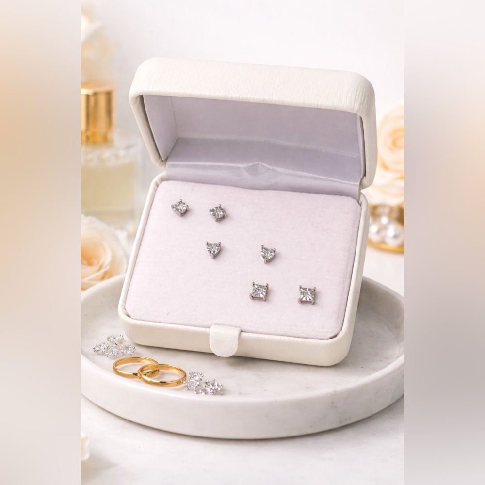 Elegant Silver Stud Earrings Set